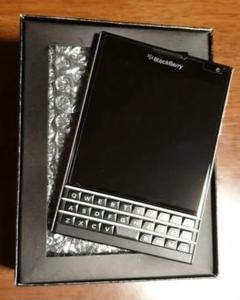 BlackBerry Passport 本体美品 Amazon.co.jp: ClearView BlackBerry Passport SIMフリー 4.5ｲﾝﾁ