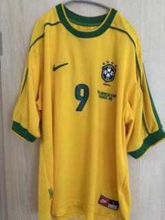 ブラジル代表　ロナウド　ホームユニフォーム　リミテッドエディション ☆送料無料☆NIKE(ナイキ)ブラジル代表ホームユニフォーム