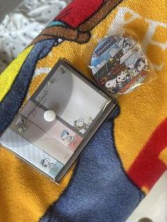 スヌピー 二つ折り付箋(メモ帳挟みタイプ)&バッジ