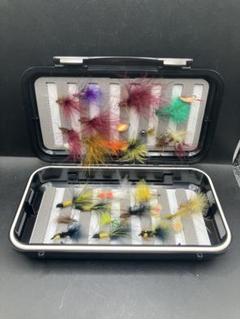 フライ　モンカゲ、パラシュート、カディス、ニンフ　C&Fデザインフライボックス フライ モンカゲ、パラシュート、カディス、ニンフ C&Fデザイン