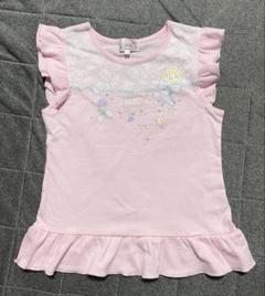フリル付きピンクTシャツ