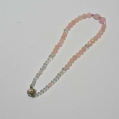 ローズクォーツ ネックレス 花モチーフクラスプ