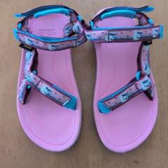 Teva　サンダル