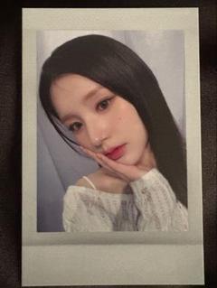 LOONA今月の少女深化学習班ヨジンサイン入りMD