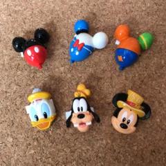 ディズニー　ポップコーンバケツ　バッジセット
