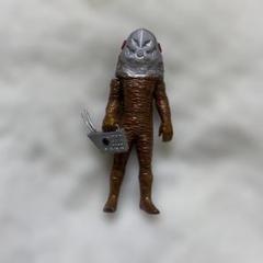 ウルトラマン　サラブ星人　フィギュア