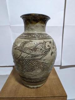 【史上最も激安】 真作保証】沖縄壺屋焼、金城次郎、『魚 紋 花 瓶』、線彫、銘 工芸品