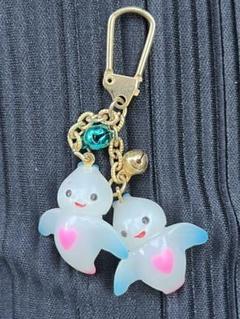 平成レトロ　クリオネ　キーホルダー　双子クリオネ　蓄光