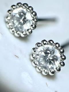 BRIGHTEST STAR DIAMOND PIERCED EARRINGS(M)(1XP0383)Pt950