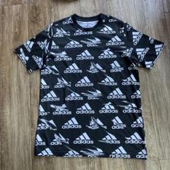 adidas ロゴプリント Tシャツ