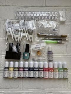 レジン着色剤と便利パーツ一式　Ａ