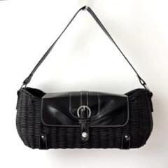 the row レザーバケツバッグ　ブラック　黒　ザロウ　並行輸入品 the row レザーバケツバッグ ブラック 黒 ザロウ 並行輸入品