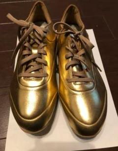 Reebok ゴールド スニーカー