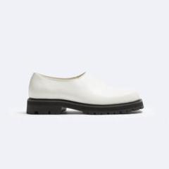 【在庫限り】 ZARA スタジオニコルソン VIBRAM レザーローファー 40 白 厚底 靴
