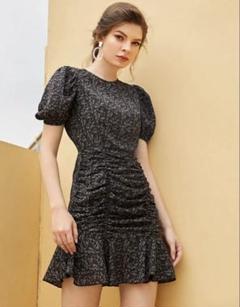 【SHEIN】 ミニ ワンピース ブラック 花柄 XSサイズ