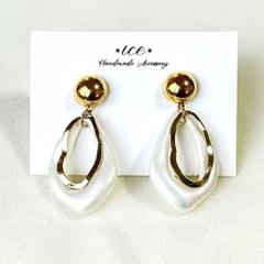 593◆オーロラ　ゴールド　雫　夏　大ぶり　ハンドメイド　ピアス　イヤリング