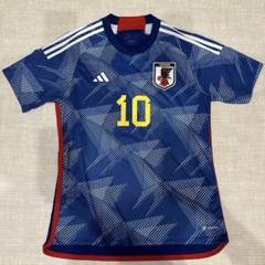堂安律 サッカー 日本代表 ユニフォーム 2XLサイズ レプリカ 美品】サッカー日本代表 ユニフォーム 堂安律 - メルカリ