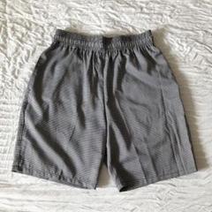 【美品】JS relume ショートパンツ グレー系 ストライプ柄 メンズLのサムネイル