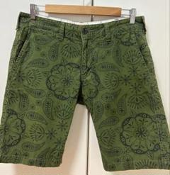 美品　メンズGOWESTカーキグリーン ペイズリー柄　ショートパンツ　サイズ32のサムネイル
