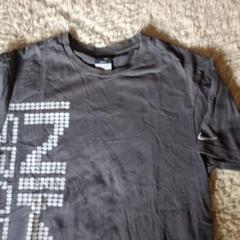 Nike グレー Tシャツ ロゴ入り150