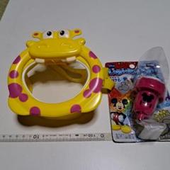 水中めがね　地面にお絵かき