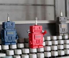 新品　DALTONダルトン　ロボット型　キーチエーン　ツール　レッド