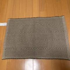 無印良品　カーペット 40x60cm