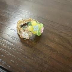 カラフルビーズ花モチーフリング