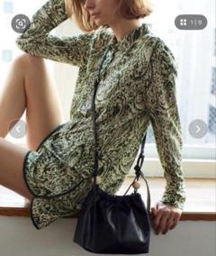 【定価26400円】etul エツル アップルレザーショルダーバッグ