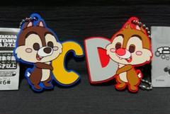 ディズニー トイカンパニー イニシャルラバーマスコット チップ&デール