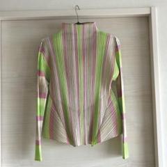 PLEATS PLEASE プリーツ長袖トップス マルチカラー PLEATS PLEASE ISSEY MIYAKE（マルチカラー）のフリマアイテム一覧