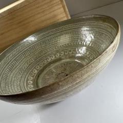 16世紀三島高麗白泥象嵌鉢　木箱付　幅約17.5㎝東Y7-0609⭐︎2Fトニサニ 16世紀三島高麗白泥象嵌鉢 木箱付 幅約17.5㎝東Y7-0609⭐︎2F