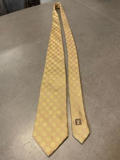 Louis Vuitton ベージュ チェック柄 ネクタイ - メルカリ