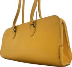 FURLA フルラ トートバッグ ブラック レザー　本革　ロゴ型押し　手提げ