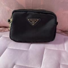 クマ　PRADA ナイロンポーチ ✨新品未使用✨ PRADA ポーチ ナイロン 三角プレート ファスナー