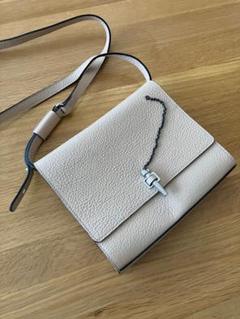 CARVEN レザーショルダーバッグ ベージュ