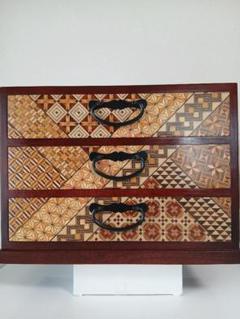 箱根寄木細工❤3段引き出し収納ボックス　伝統工芸品　昭和レトロ　即購入可能 箱根寄木細工❤3段引き出し収納ボックス 伝統工芸品 昭和レトロ