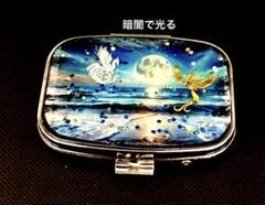 ハンドメイドピルケース(開運アート満月と鳳凰　)