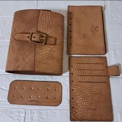【未使用品】lecoa★leather ミニ6手帳 Grazia(グラツィア）のサムネイル