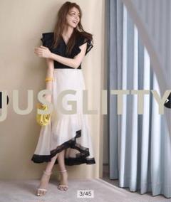 JUSGLITTY《美香さんコラボ】カシュクールワンピース JUSGLITTY《美香さんコラボ】カシュクールワンピース - メルカリ