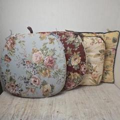 +i 【4個セット】新品 大判 バテイ クッション 紐付き 薔薇 ローズ 馬蹄