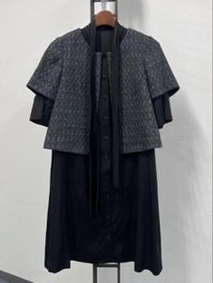 【一点物】グレーと黒のショートジャケットとドレスセット美品