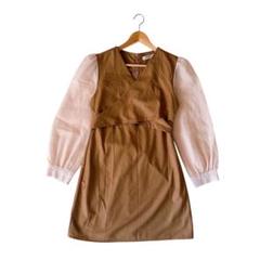 美品 ガーリードール (F) デザインワンピース　クロス　ふんわり袖　膝上丈