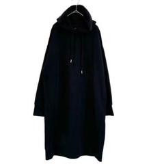 ザショップティーケー【M】プルオーバーパーカーワンピース　黒　膝丈　カジュアル