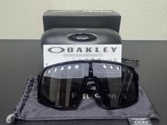 OAKLEY × FRAGMENT SUTRO 限定アイテムのサムネイル