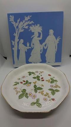 〓美品〓WEDGWOOD(ウェッジウッド) ハワイ限定‼絵皿たて付き