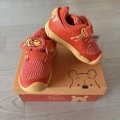 adidas くまのプーさん　スニーカー　14㎝