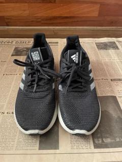adidas アディダススニーカー G27272 ランニングシューズ　27.５㎝