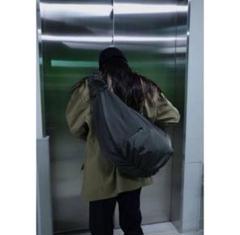 美品オマールOmar Afridi 24SS Body Shoulder Bag OMAR AFRIDI Body Shoulder Bag – Chinatown Country Club