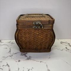 骨董　網　ざる　角ざる　編み籠　籠　古民具　アンティーク　オブジェ 竹籠 バスケット | BASKET,BAMBOO - HUMI（フーミ） | 骨董・古